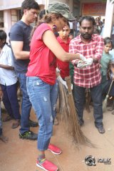 Lakshmi Manchu Joins Swachh Bharath Campaign in Film Nagar